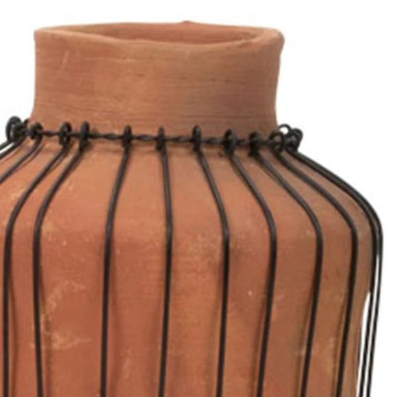 Terracotta Wire Vases - Set of 3 - Picture 3 of 4